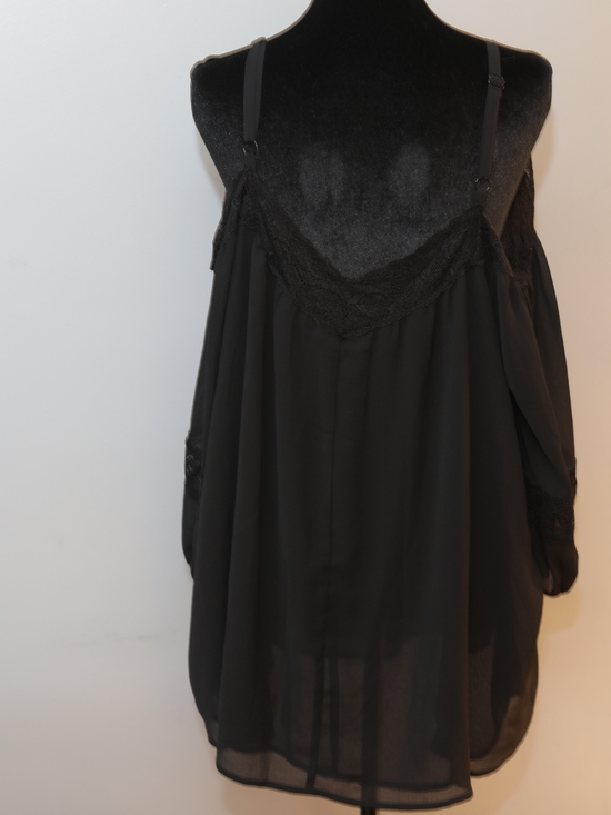 torrid Tops - Torrid Black Sheer Lined Skirt